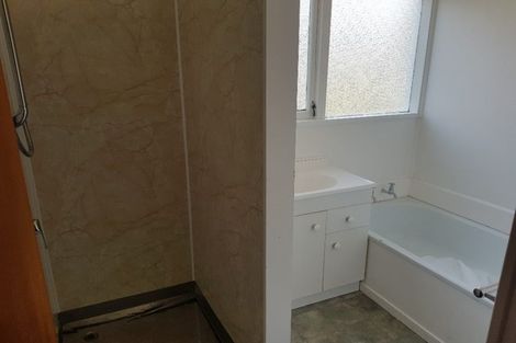 Photo of property in 42 Durham Street, Te Atatu Peninsula, Auckland, 0610