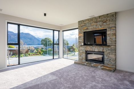 Photo of property in 3 Westview Road, Wanaka, 9305