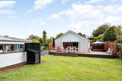 Photo of property in 15 Hamilton Road, Cambridge, 3434