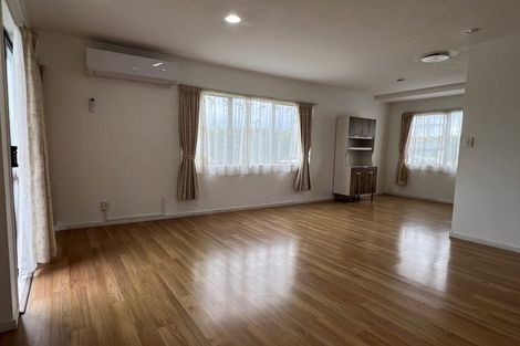 Photo of property in 3/11 Fruitvale Road, New Lynn, Auckland, 0600