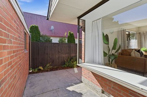 Photo of property in 1/318 Withells Road, Avonhead, Christchurch, 8042