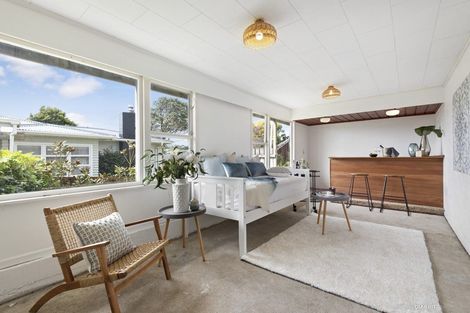 Photo of property in 6 Trebann Street, Paparangi, Wellington, 6037