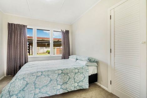 Photo of property in 54 Matipo Road, Te Atatu Peninsula, Auckland, 0610
