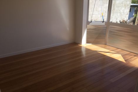 Photo of property in 257 Henderson Valley Road, Henderson, Auckland, 0612