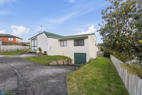 Photo of property in 5 Frosses Place, Massey, Auckland, 0614