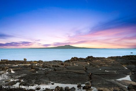 Photo of property in 35 Kitchener Road, Takapuna, Auckland, 0622