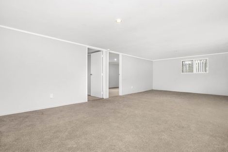 Photo of property in 10 Goldnib Place, Randwick Park, Auckland, 2105