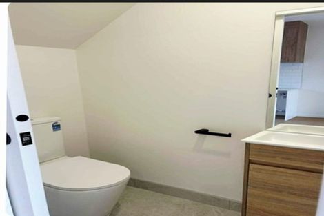 Photo of property in 8/18 Dellwood Avenue, Henderson, Auckland, 0612