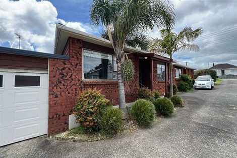 Photo of property in 2/51 Shakespeare Road, Milford, Auckland, 0620