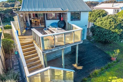 Photo of property in 279 Peka Peka Road, Peka Peka, Waikanae, 5391