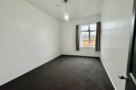 Photo of property in 19 Royal Crescent, Saint Kilda, Dunedin, 9012