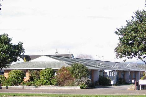 Photo of property in 4/734 Main Street, Palmerston North, 4414