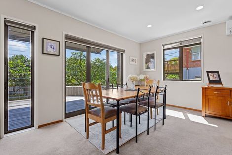 Photo of property in 105 Muir Avenue, Mangere Bridge, Auckland, 2022