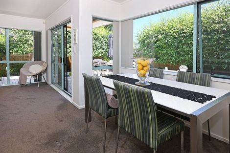 Photo of property in 2/22 Septimus Place, Henderson, Auckland, 0612