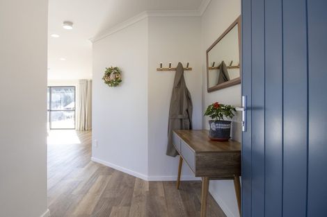 Photo of property in 17 Schooner Drive, Whitby, Porirua, 5024