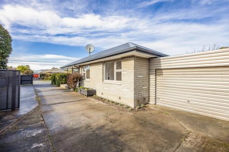Photo of property in 1/17 Frensham Crescent, Woolston, Christchurch, 8062