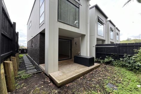 Photo of property in 20 Tukari Lane, Mangere Bridge, Auckland, 2022