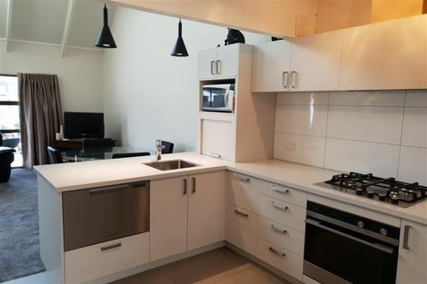 Photo of property in 13b Heuchan Lane, Wanaka, 9305