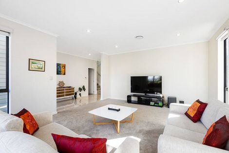 Photo of property in 3 Tawa Place, Orewa, 0931
