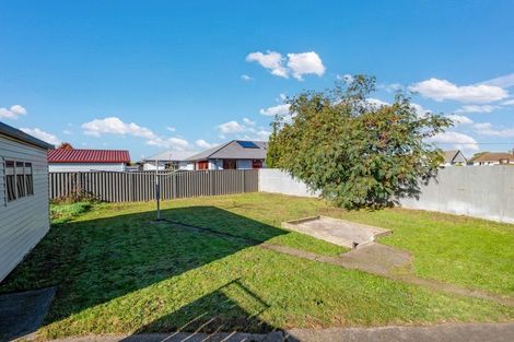 Photo of property in 32 Carisbrooke Street, Aranui, Christchurch, 8061