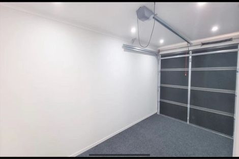 Photo of property in 425a Great South Road, Opaheke, 2113