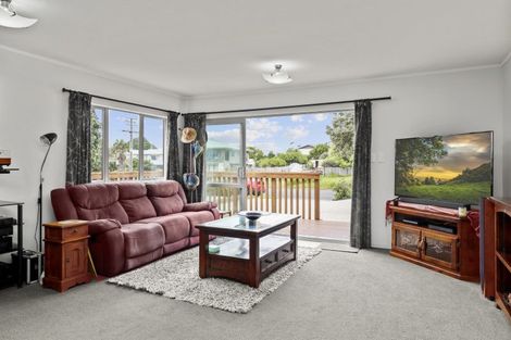 Photo of property in 18 Athenree Road, Athenree, Katikati, 3177