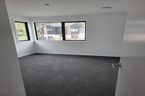 Photo of property in 3 Joseph Bolton Crescent, Trentham, Upper Hutt, 5018