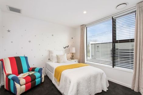 Photo of property in 79 Fendalton Road, Fendalton, Christchurch, 8014