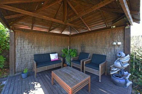 Photo of property in 14 Roband Crescent, Brown Owl, Upper Hutt, 5018