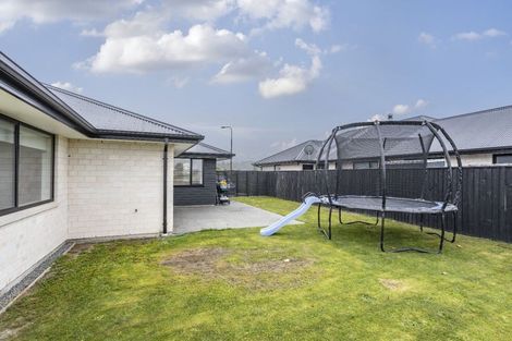 Photo of property in 10 Godley Place, Woodend, 7610