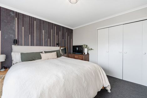 Photo of property in 10 Parnell Heights Drive, Kelvin Grove, Palmerston North, 4414