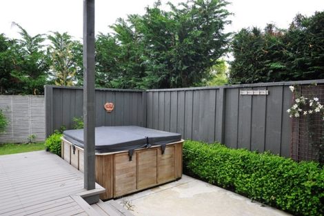 Photo of property in 23 Te Papau Crescent, Diamond Harbour, 8972