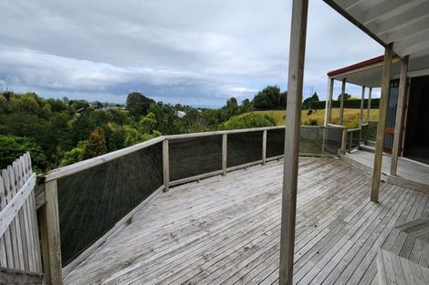 Photo of property in 123 Wairau Road, Oakura, 4314