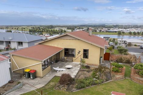 Photo of property in 11 Lowestoft Street, Balclutha, 9230