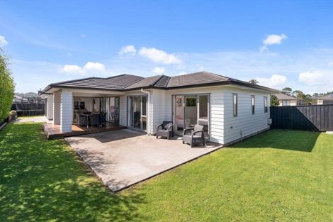 Photo of property in 49 Pohutukawa Parade, Riverhead, 0820