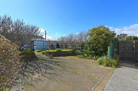 Photo of property in 27 Central Terrace, Alicetown, Lower Hutt, 5010