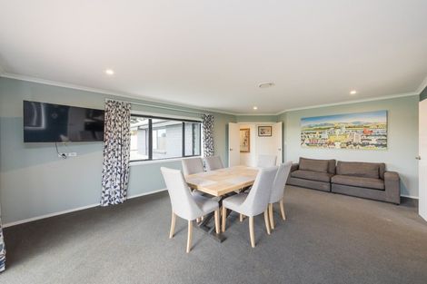 Photo of property in 52 Centre Road, Aokautere, Palmerston North, 4471
