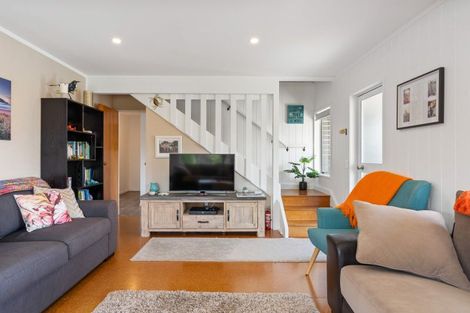 Photo of property in 506 Linton Crescent, Whangamata, 3620