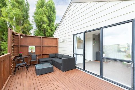 Photo of property in 6 Rautawhiri Road, Helensville, 0800