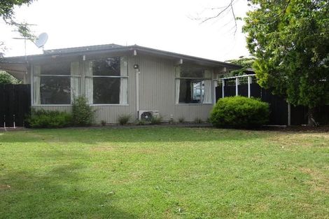 Photo of property in 4 Kereru Street, Two Mile Bay, Taupo, 3330