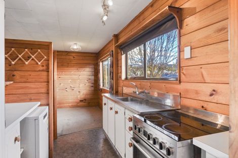 Photo of property in 48 Neri Crescent, Pomare, Rotorua, 3015