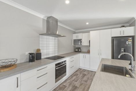 Photo of property in 59 Wilson Street, Bulls, 4818