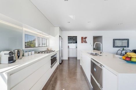 Photo of property in 8a The Parade, Bucklands Beach, Auckland, 2012