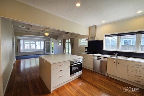 Photo of property in 1/16 Northcote Road, Takapuna, Auckland, 0622