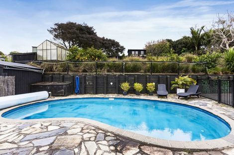 Photo of property in 14 Jenny Lane, Waiuku, 2123