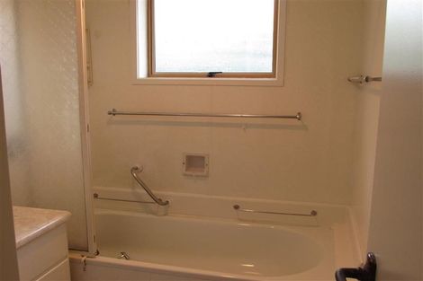 Photo of property in 35a/1 Coniston Avenue, Te Atatu South, Auckland, 0610