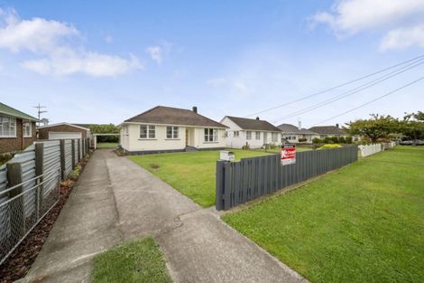Photo of property in 279 South Road, Hawera, 4610