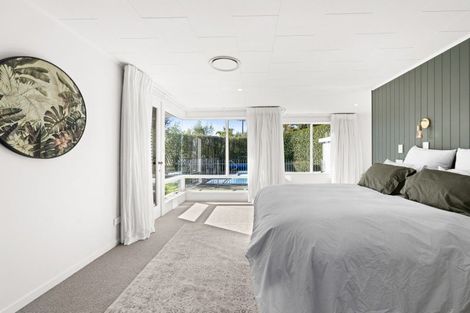 Photo of property in 21 Busby Hill, Havelock North, 4130