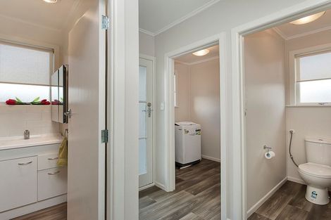Photo of property in 20 President Avenue, Papakura, 2110