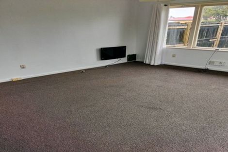 Photo of property in 1/450 Great South Road, Opaheke, Papakura, 2113